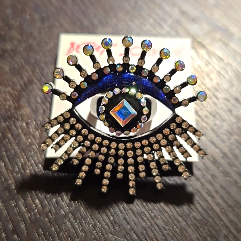 Betsey johnson eye ring